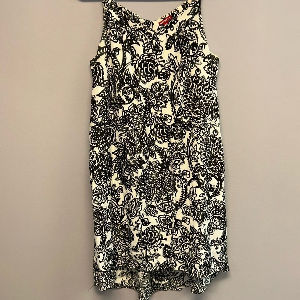 Midi length sleeveless dress